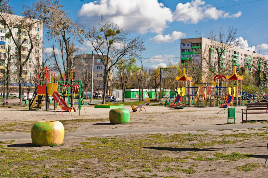 Playground & Sports